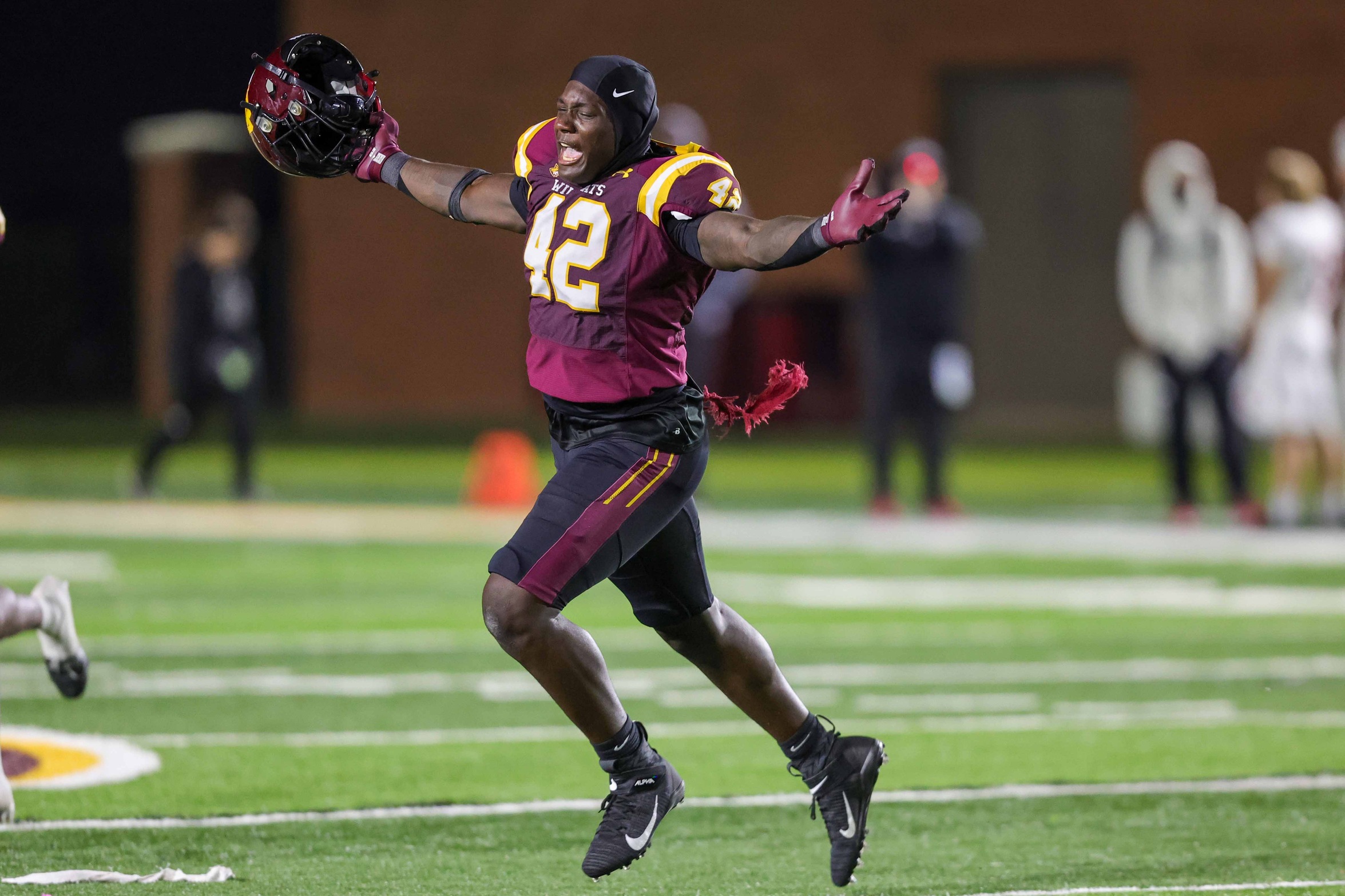 Pearl River football battles back at Hinds