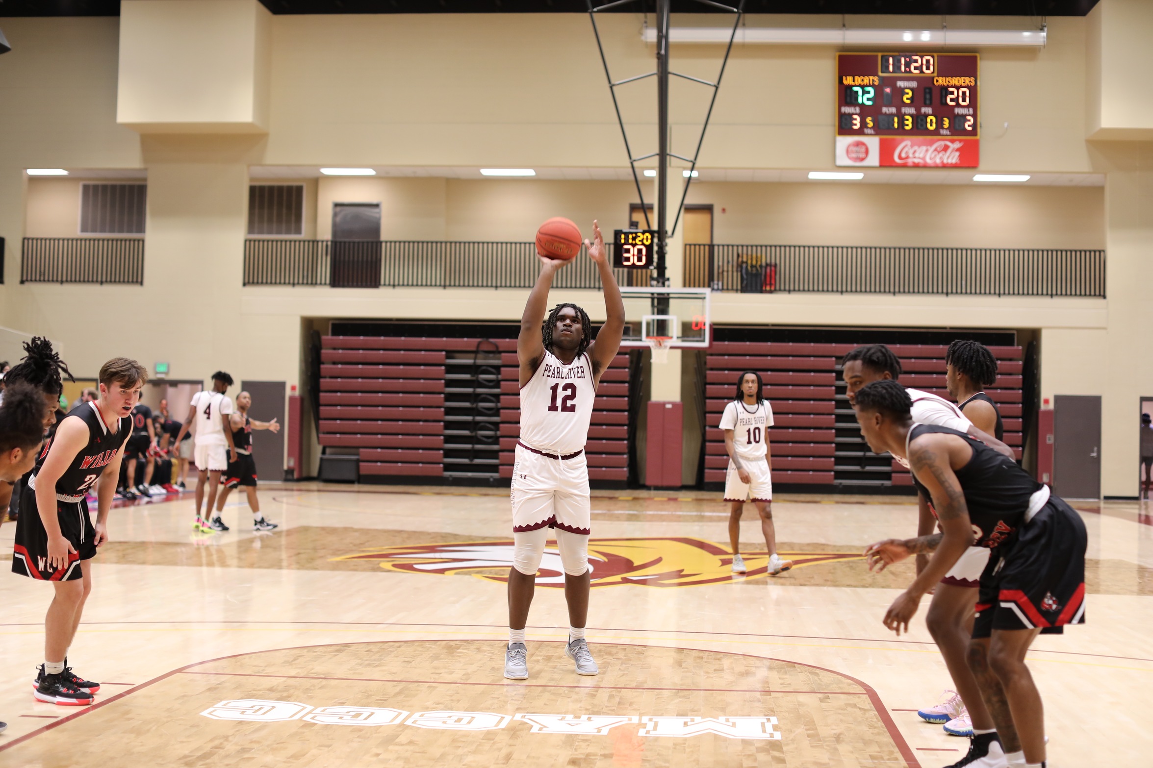 Williams scores 20 points in loss at Delgado