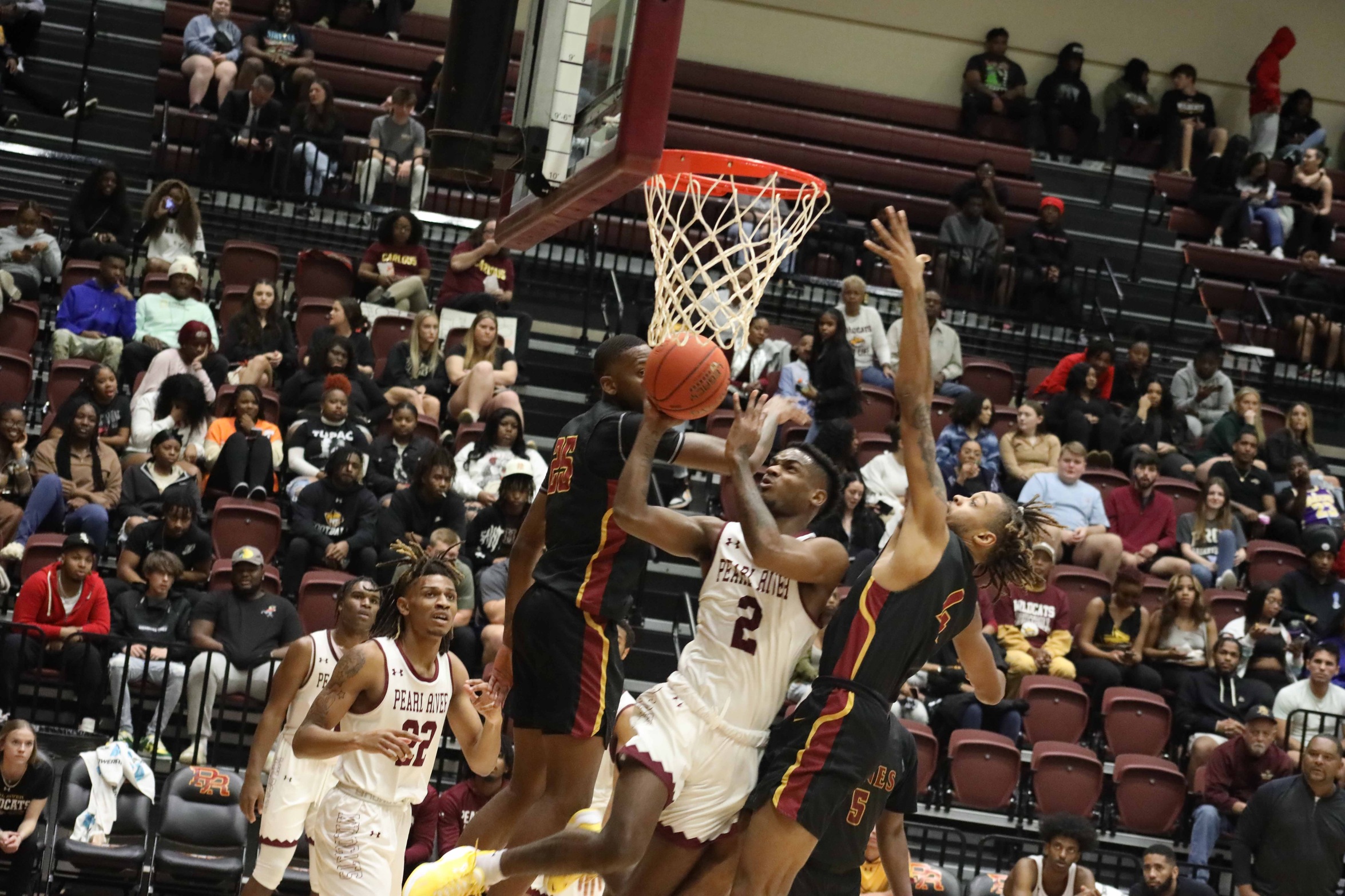 Pearl River overcomes early deficit to win 9th straight 'Cat Fight'