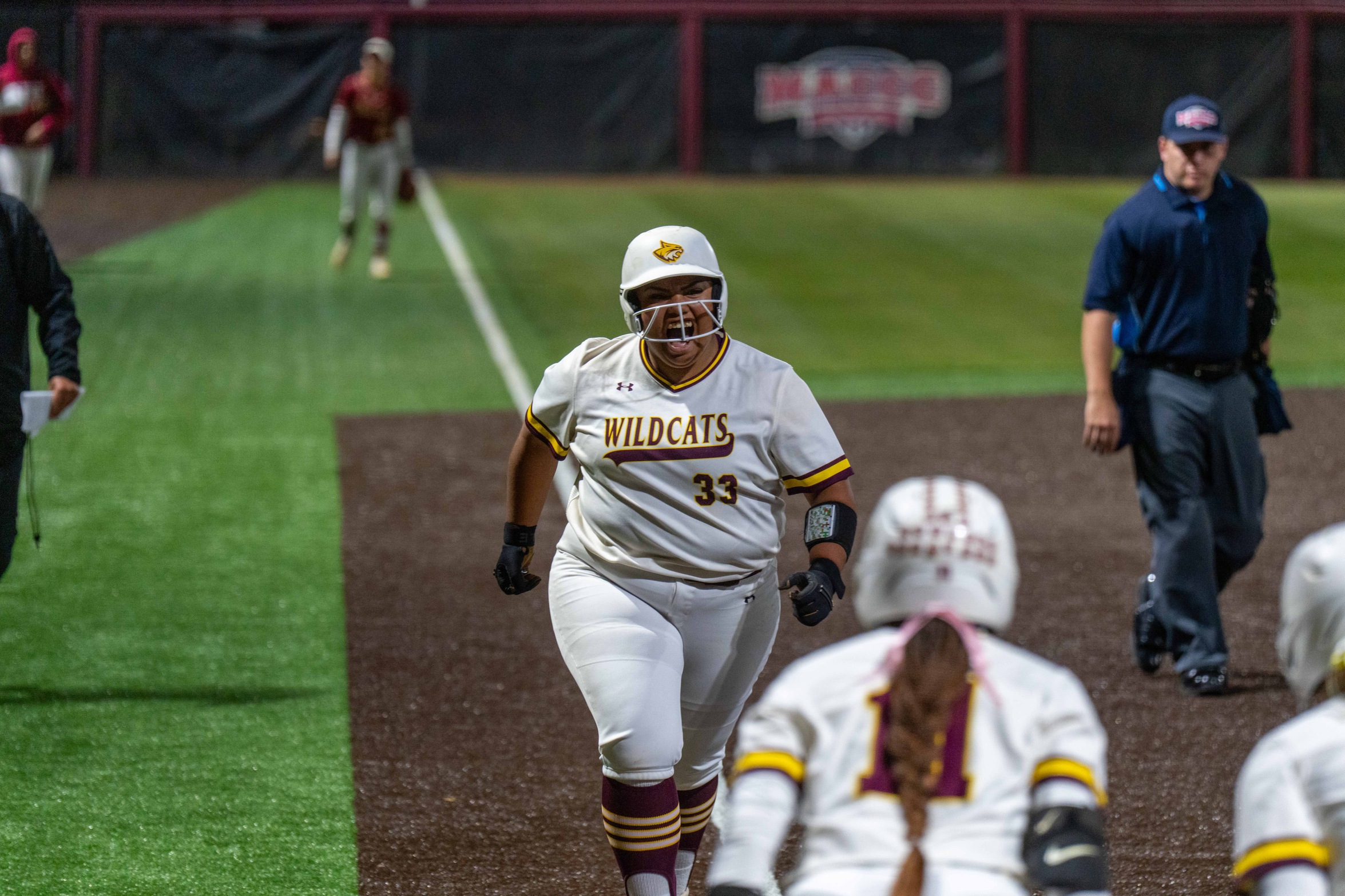 Maeli Ben's blast helps No. 1 Pearl River split with No. 6 Jones College