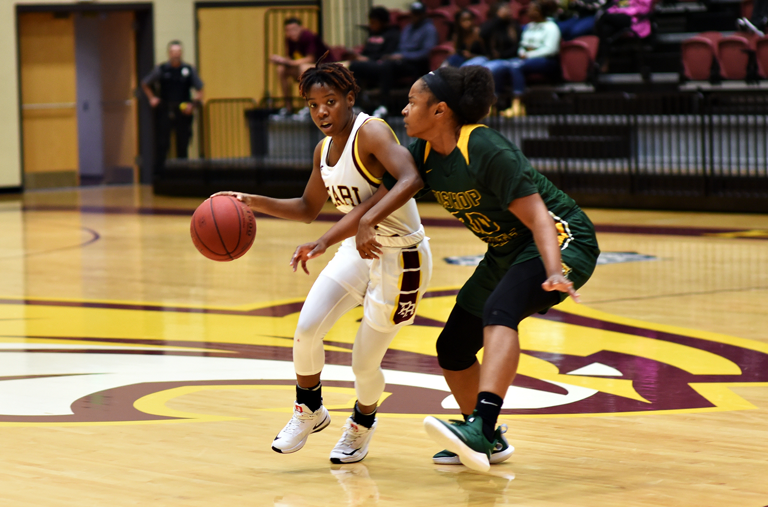 Lady Wildcats battle back to remain undefeated