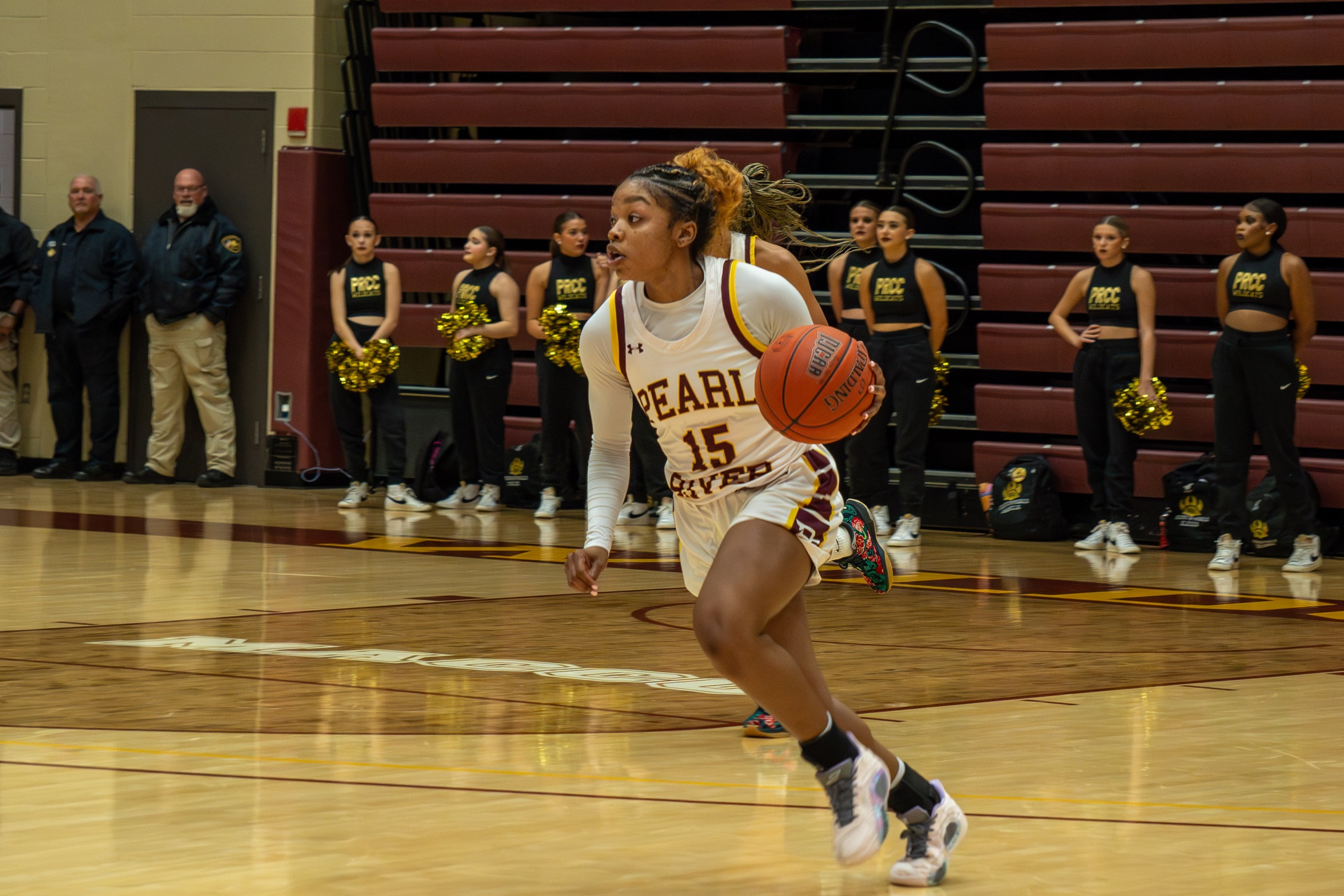Sanyla Smith (Tupelo) pushes the ball up the floor against East Mississippi (Karisa Watkins/PRCC Athletics).